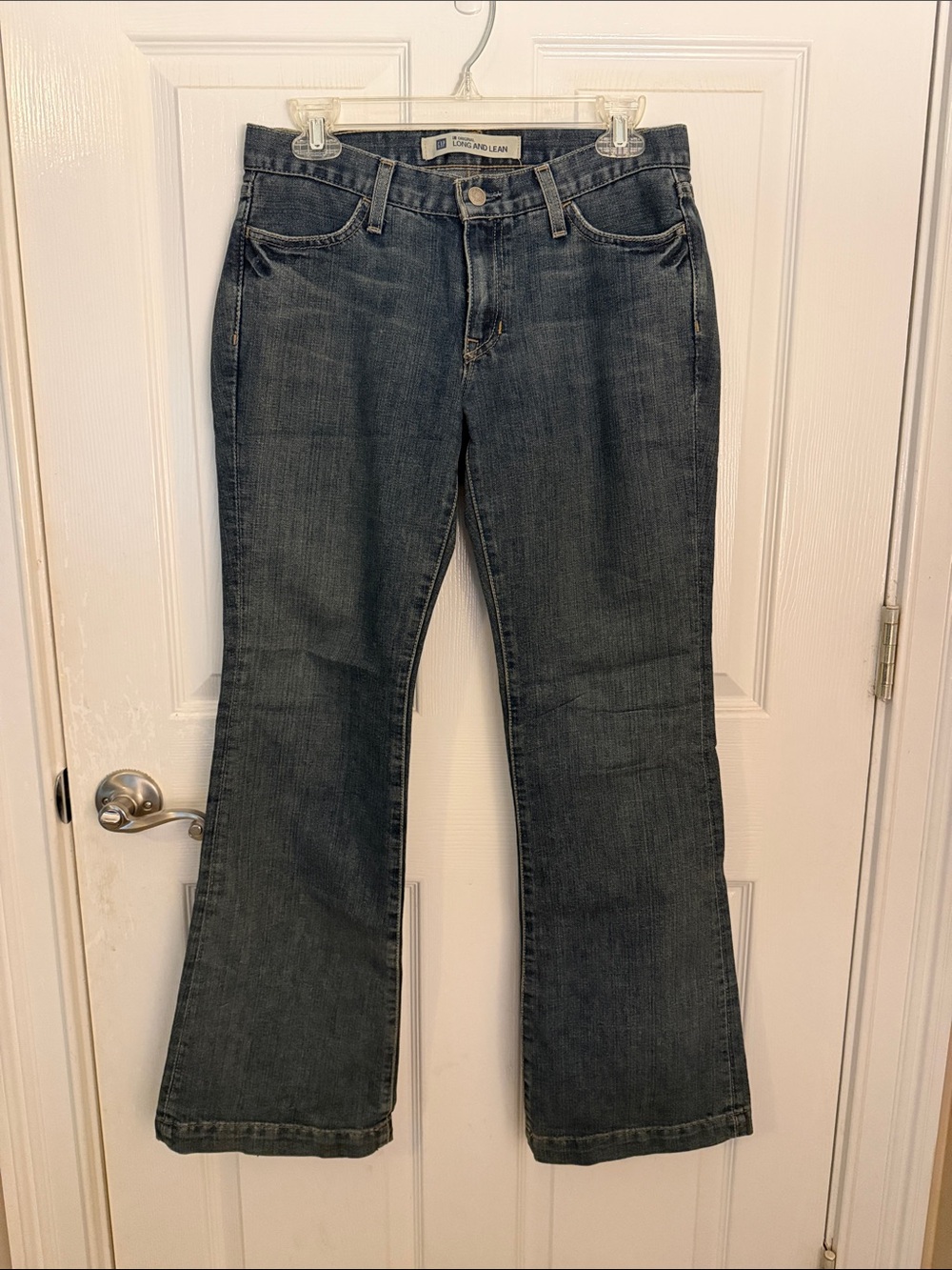 Vintage Gap Long and Lean Flare Jeans Medium Wash Blue Denim 4 Ankle Y2K USA